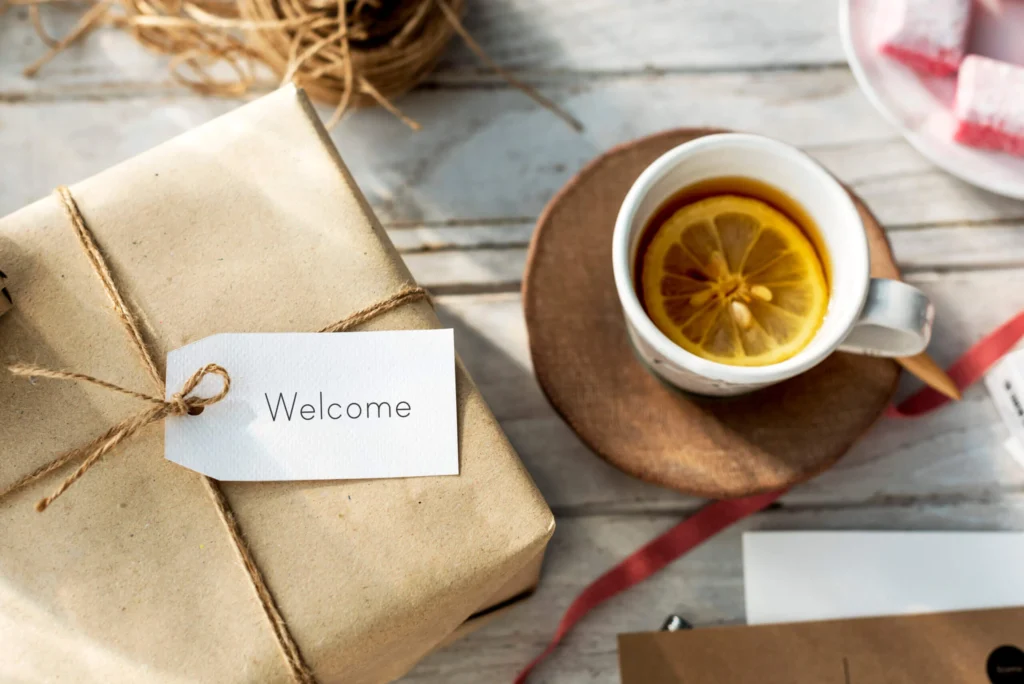 How to Create a Perfect Welcome Kit for New Employees